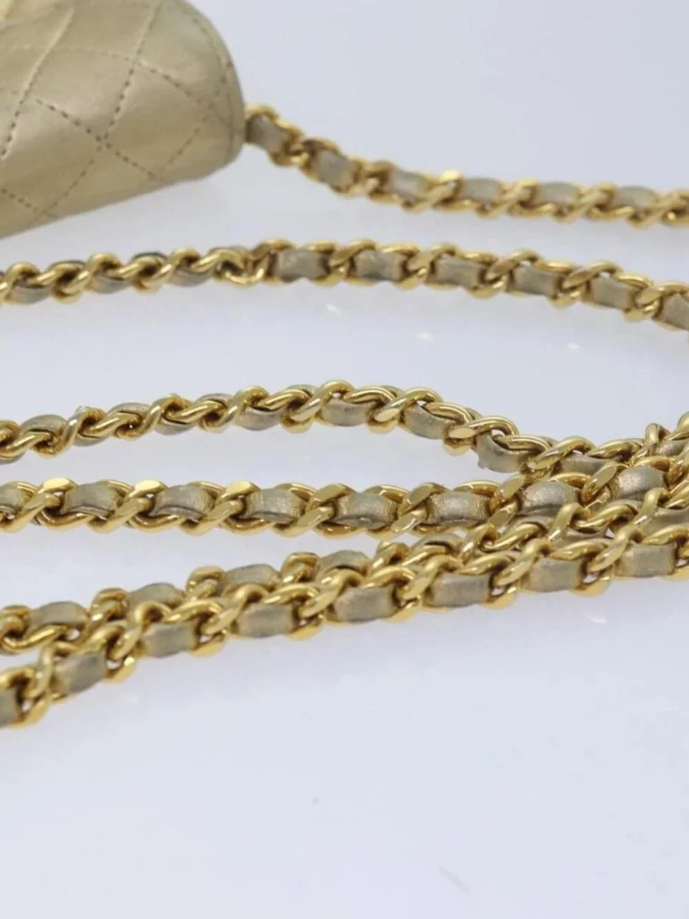 CHANEL brand	chanel color	gold